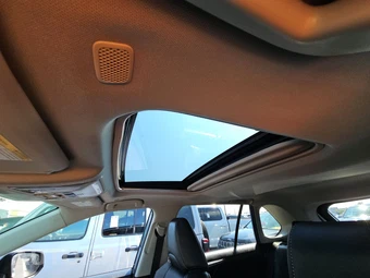 2023 Toyota RAV4 Hybrid XLE Premium - miniatura 19