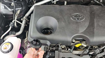 2023 Toyota RAV4 Hybrid XLE Premium - miniatura 20