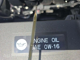 2023 Toyota RAV4 Hybrid XLE Premium - miniatura 25