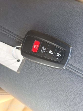 2023 Toyota RAV4 Hybrid XLE Premium - miniatura 8