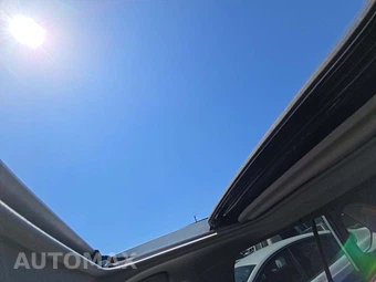2023 Toyota RAV4 Hybrid XLE Premium - miniatura 11