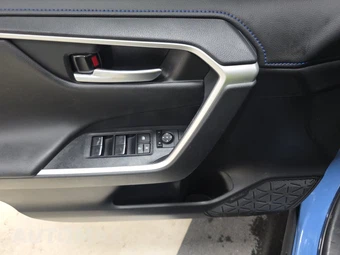 2023 Toyota RAV4 Hybrid XSE - miniatura 9