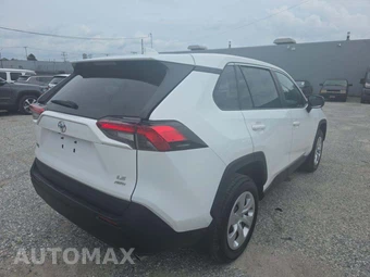 2023 Toyota RAV4 LE - miniatura 3