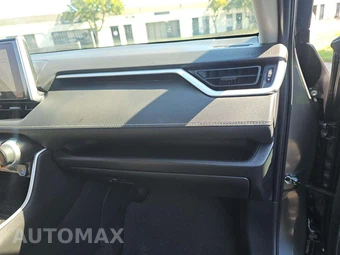 2023 Toyota RAV4 LE - miniatura 16
