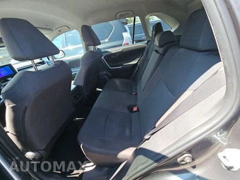 2023 Toyota RAV4 LE – miniatura 13