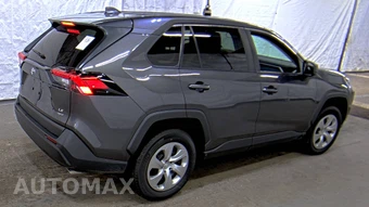 2023 Toyota RAV4 LE – miniatura 4