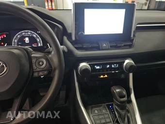 2023 Toyota RAV4 LE - miniatura 11