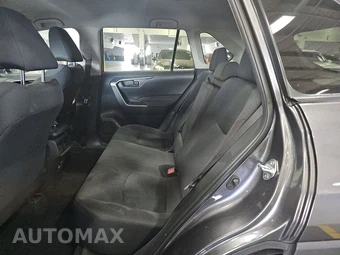 2023 Toyota RAV4 LE - miniatura 13