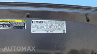 2023 Toyota RAV4 LE - miniatura 20