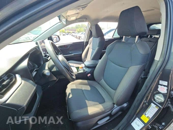 2023 Toyota RAV4 LE - miniatura 6
