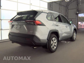2023 Toyota RAV4 LE - miniatura 4