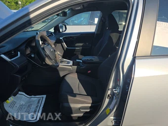 2023 Toyota RAV4 LE - miniatura 7