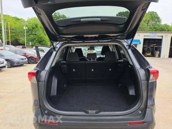 2023 Toyota RAV4 LE – miniatura 14