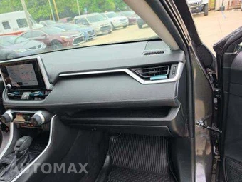 2023 Toyota RAV4 LE – miniatura 19