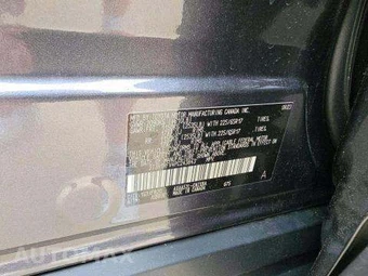 2023 Toyota RAV4 LE – miniatura 5