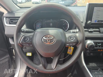 2023 Toyota RAV4 LE - miniatura 10