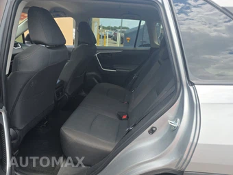 2023 Toyota RAV4 LE - miniatura 13