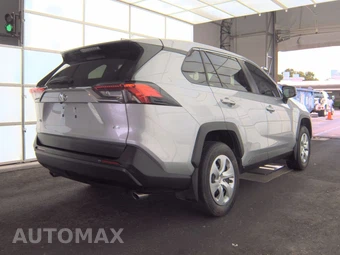 2023 Toyota RAV4 LE - miniatura 4