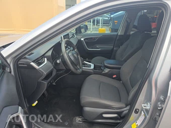 2023 Toyota RAV4 LE - miniatura 7