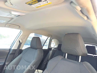 2023 Toyota RAV4 LE - miniatura 11
