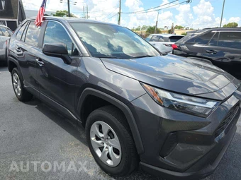 2023 Toyota RAV4 LE - miniatura 4