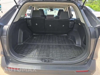 2023 Toyota RAV4 LE - miniatura 14