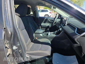 2023 Toyota RAV4 LE - miniatura 18