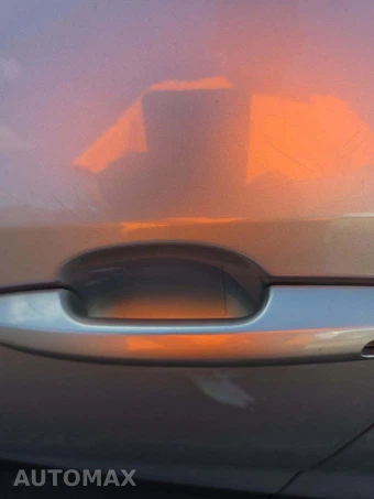 2023 Toyota RAV4 LE - miniatura 21