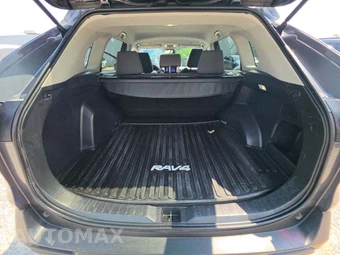 2023 Toyota RAV4 LE - miniatura 14