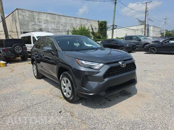 2023 Toyota RAV4 LE - miniatura 4