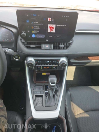 2023 Toyota RAV4 Limited - miniatura 10