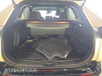 2023 Toyota RAV4 Prime SE - miniatura 16