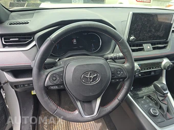 2023 Toyota RAV4 Prime SE - miniatura 10
