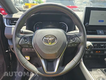 2023 Toyota RAV4 Prime SE - miniatura 10