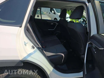 2023 Toyota RAV4 XLE - miniatura 16
