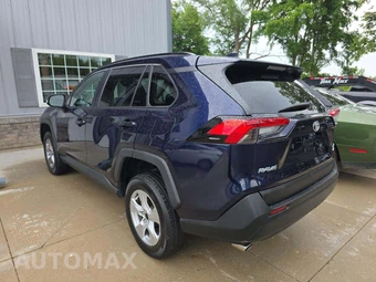 2023 Toyota RAV4 XLE - miniatura 2