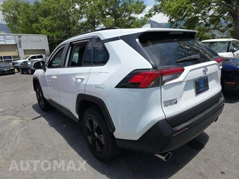 2023 Toyota RAV4 XLE – miniatura 2