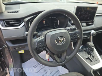 2023 Toyota RAV4 XLE – miniatura 10