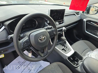 2023 Toyota RAV4 XLE – miniatura 11