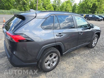 2023 Toyota RAV4 XLE – miniatura 4