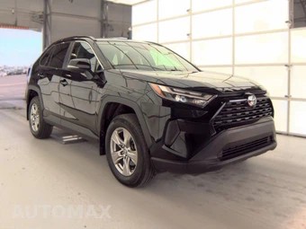 2023 Toyota RAV4 XLE - miniatura 3