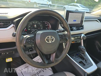 2023 Toyota RAV4 XLE - miniatura 10