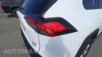 2023 Toyota RAV4 XLE - miniatura 25