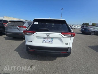 2023 Toyota RAV4 XLE - miniatura 5
