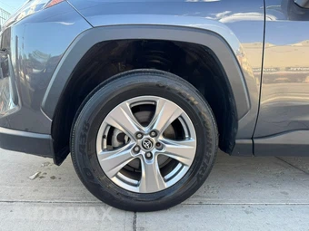 2023 Toyota RAV4 XLE - miniatura 28