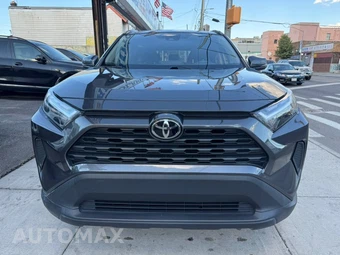 2023 Toyota RAV4 XLE - miniatura 3