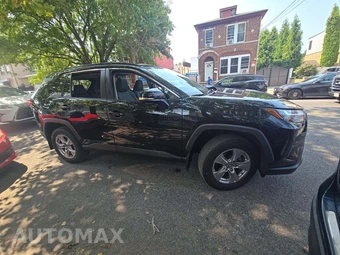 2023 Toyota RAV4 XLE - miniatura 4