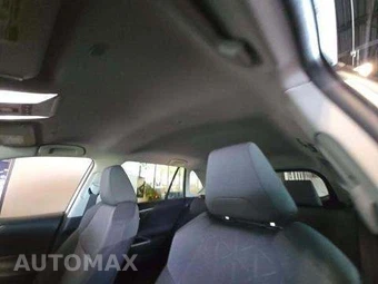2023 Toyota RAV4 XLE - miniatura 11