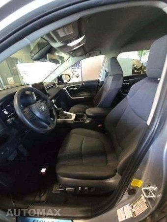 2023 Toyota RAV4 XLE - miniatura 6