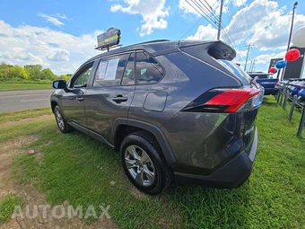 2023 Toyota RAV4 XLE - miniatura 2